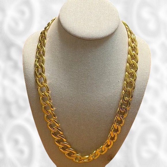 Napier Jewelry - Vintage Gold Tone Napier Necklace